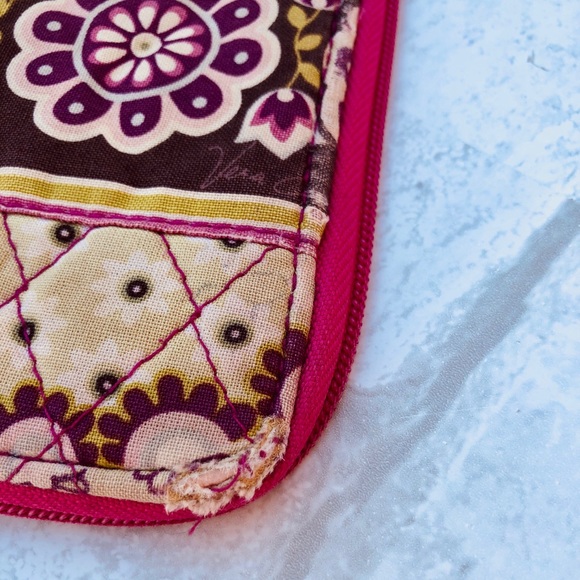Vera Bradley Wallet - Picture 7 of 8